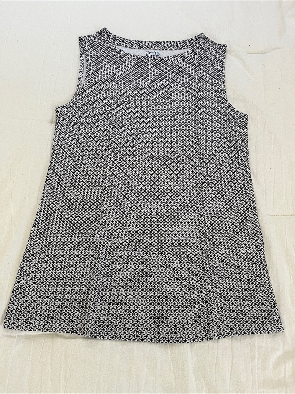 Croft & Barrow Black and White Tank Top